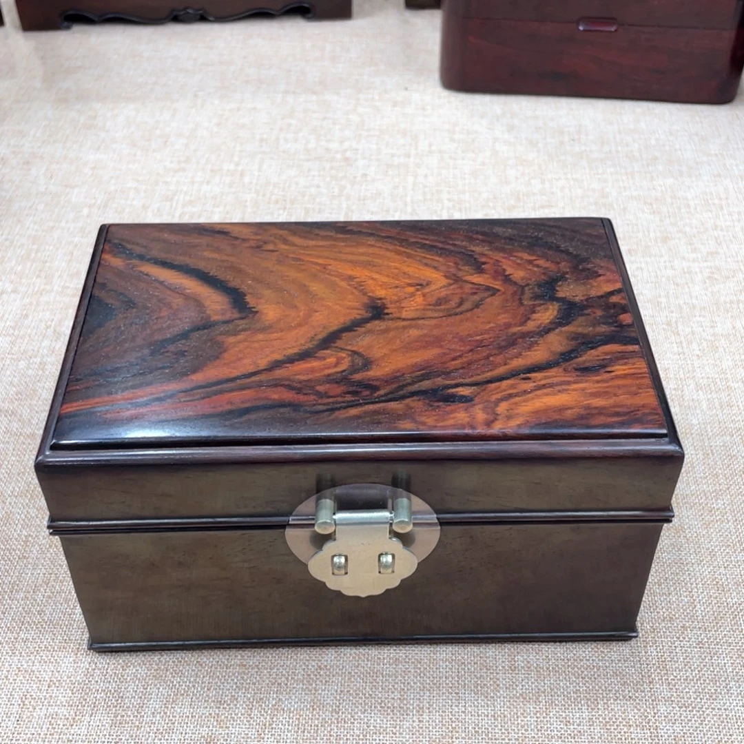 紫檀木类成套家具