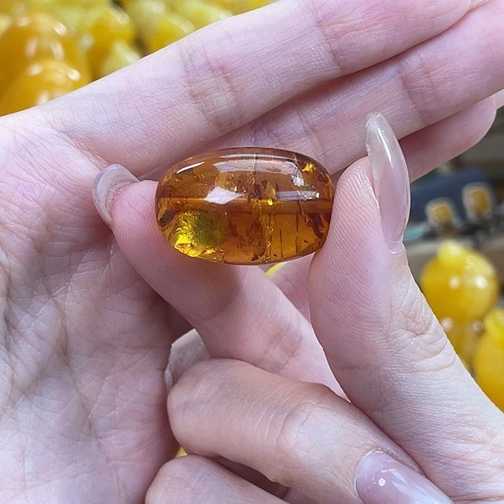 茉***菟琥珀未镶嵌珠宝奇石琥珀蜜蜡J19
