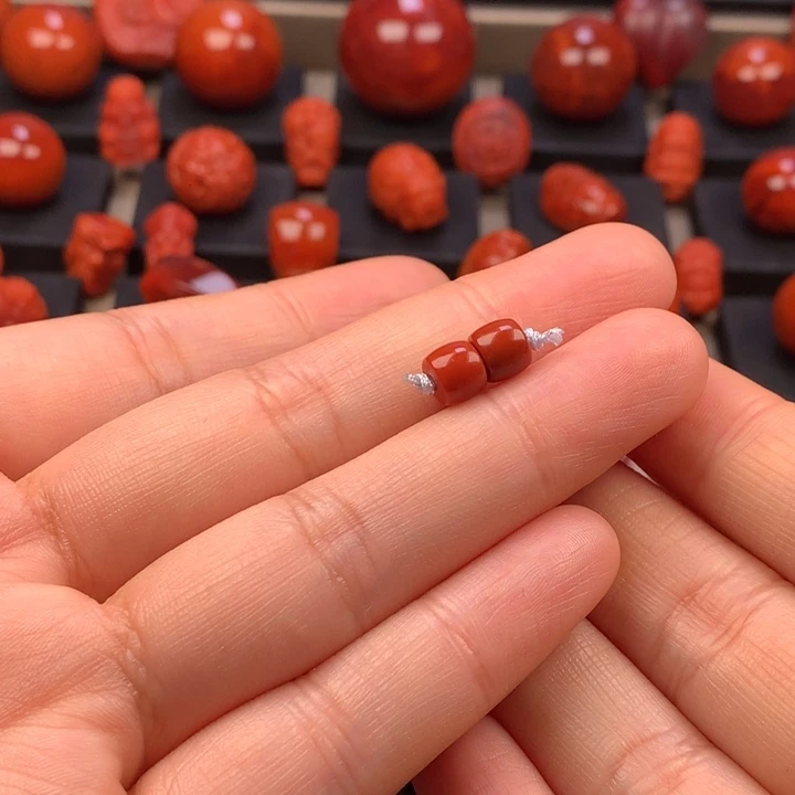 南红玛瑙未镶嵌直切对珠6MM