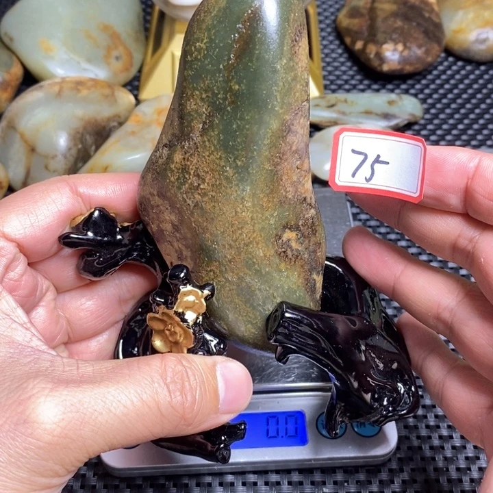 未镶嵌和田玉把件75