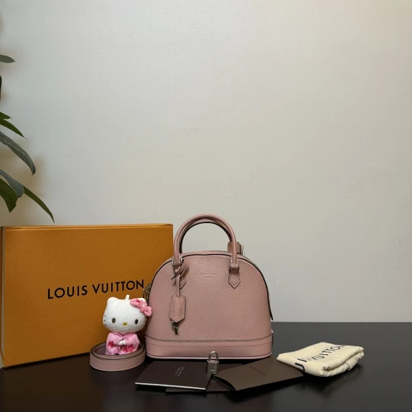 95新/路易威登/包包/市场价18900/250226CZ0036