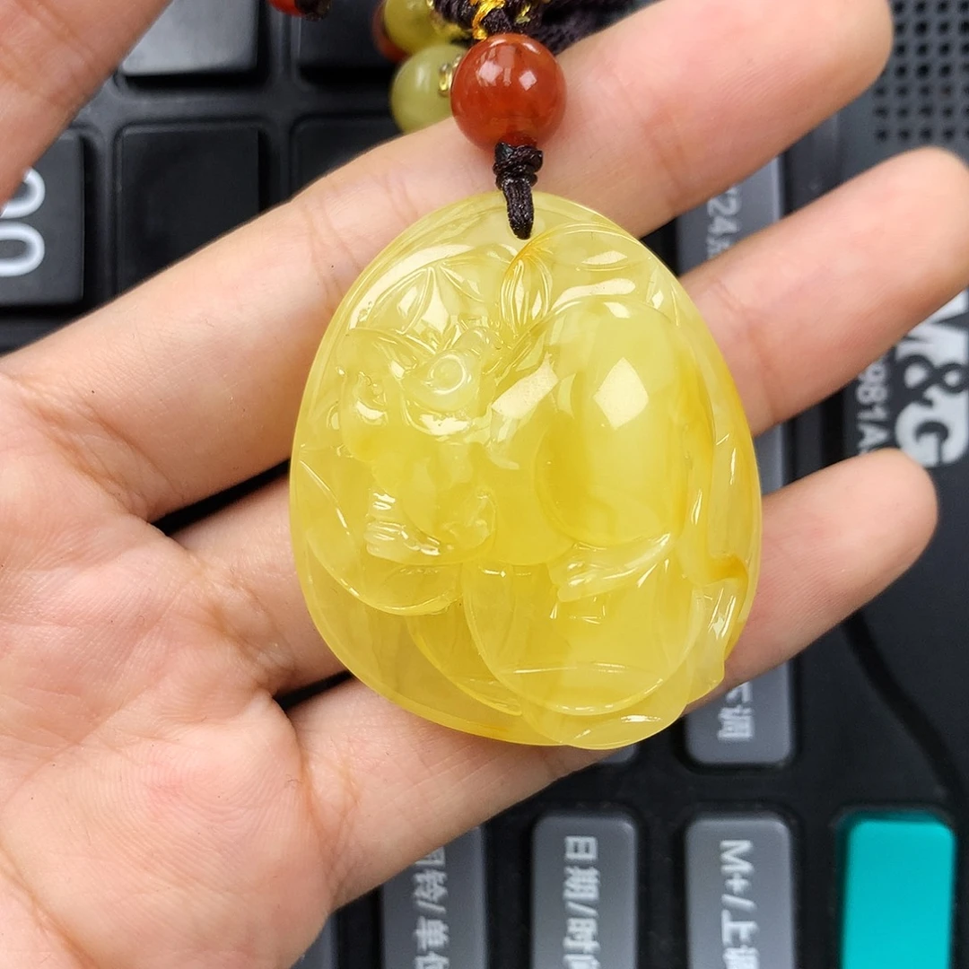 琥珀未镶嵌珠宝奇石