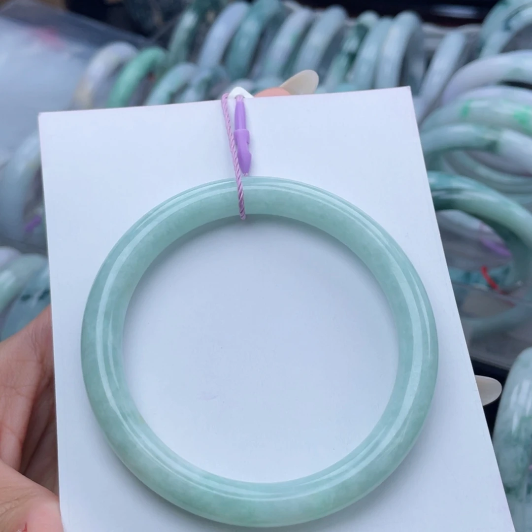 翡翠未镶嵌手镯59圈