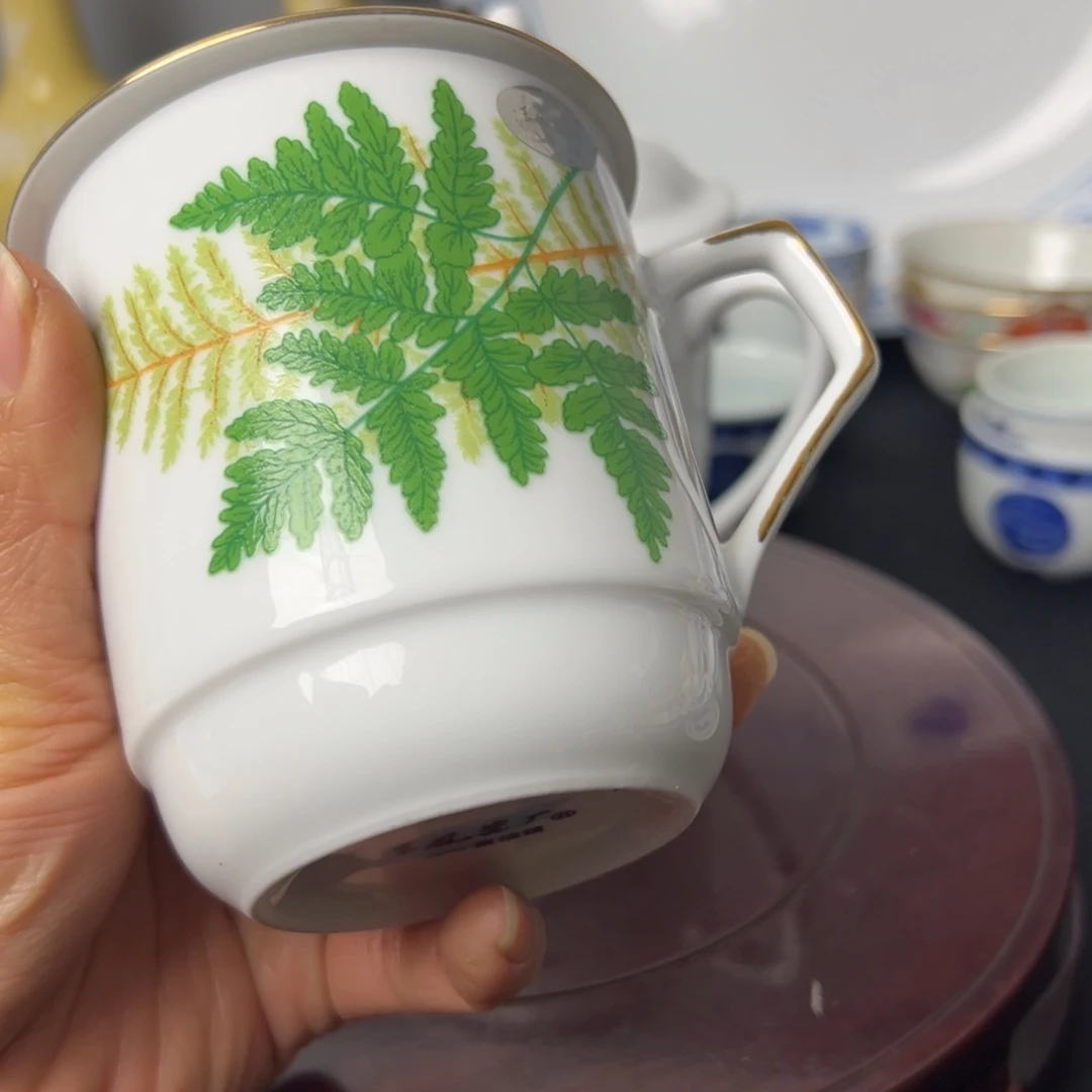 东***珠景德镇陶瓷艺术品