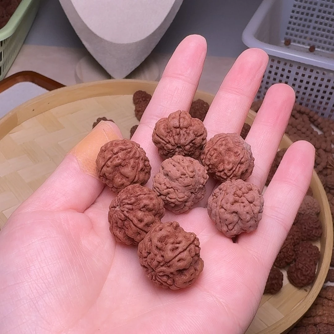 金刚菩提吊坠君****a蒂王花散籽瑕疵练手款