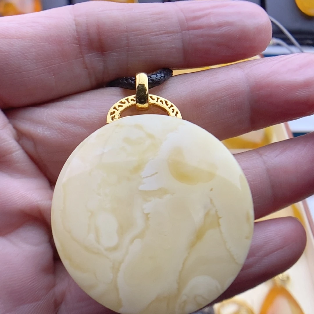 琥珀颈饰银S925镀金镶嵌