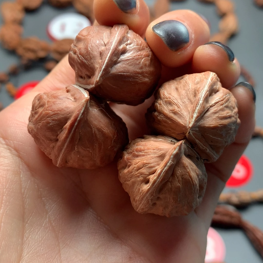 核桃12双棒有虚尖瑕疵