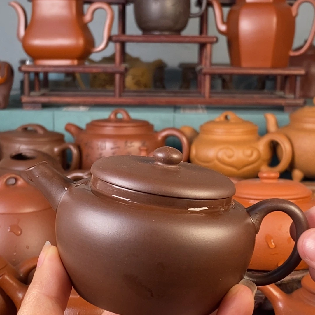 紫砂圆朱。底槽清。180