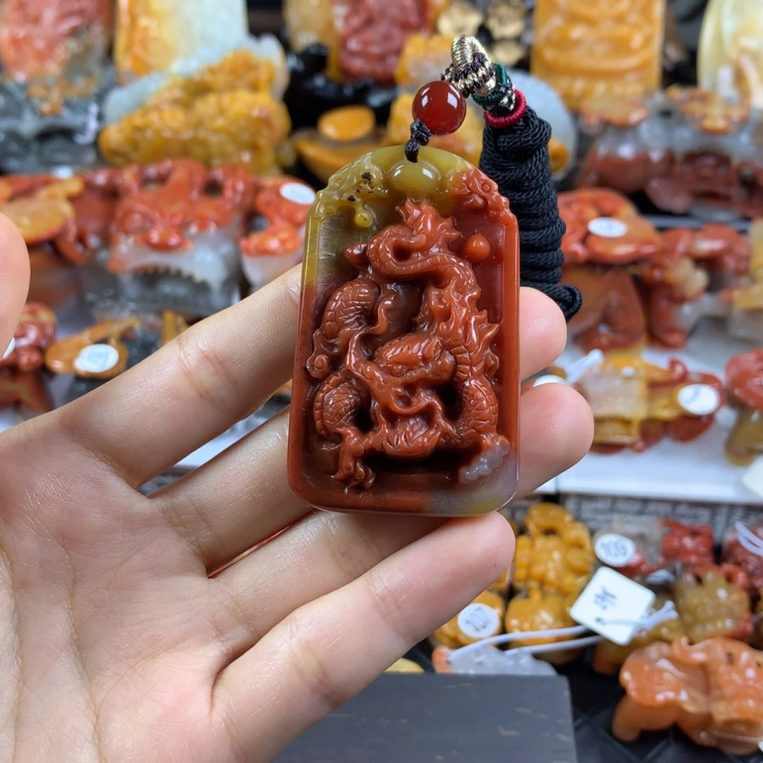 石英质玉（黄龙玉）未镶嵌挂件