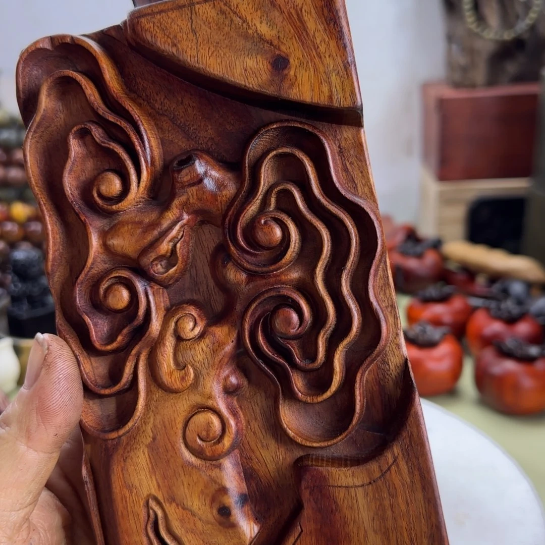 大果紫檀（缅甸花梨）朝**尘