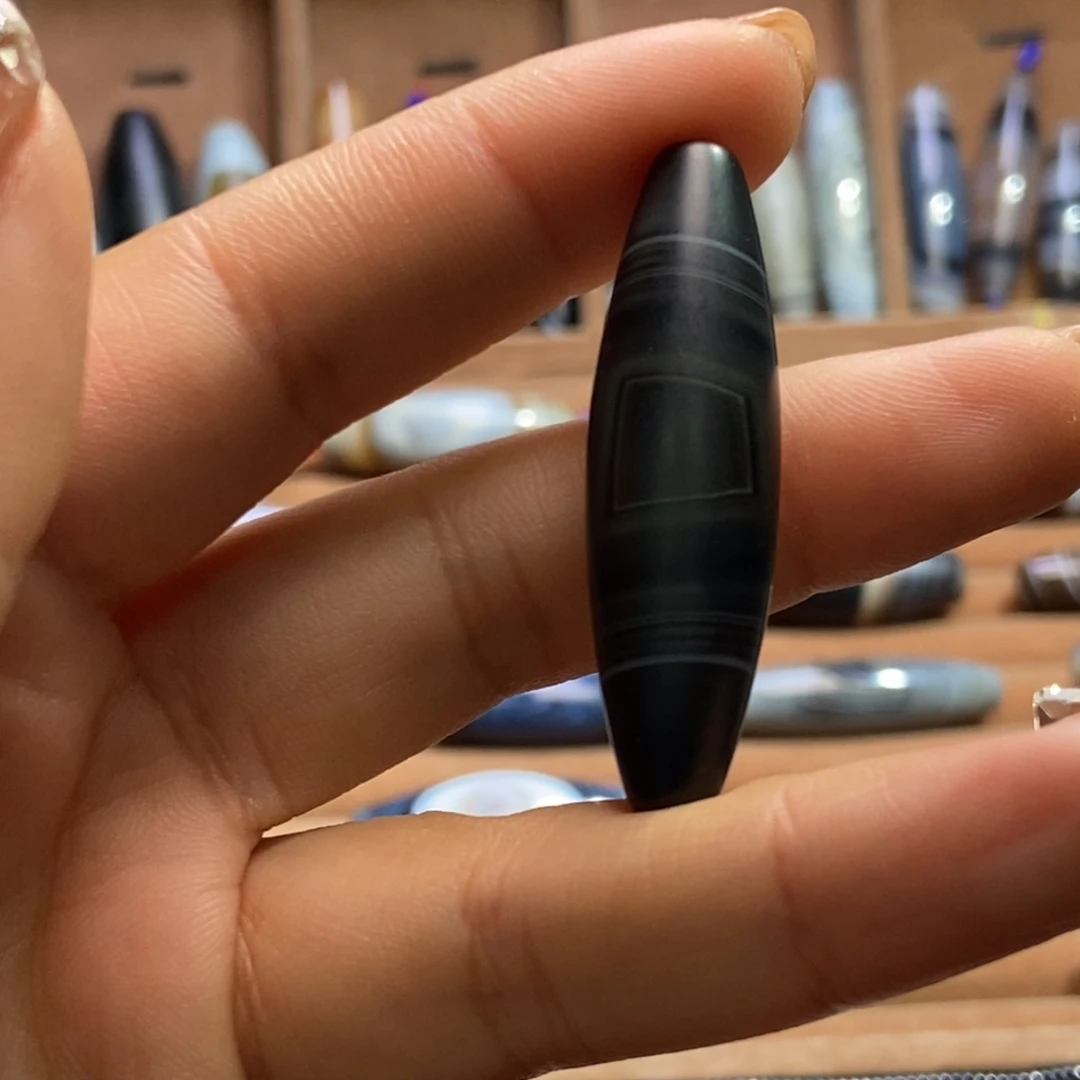 猗***座玛瑙/玉髓未镶嵌颈饰