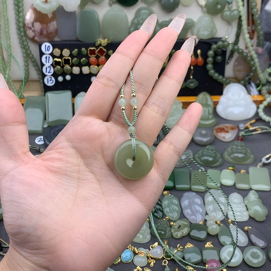 和田玉未镶嵌吊坠(不含链)