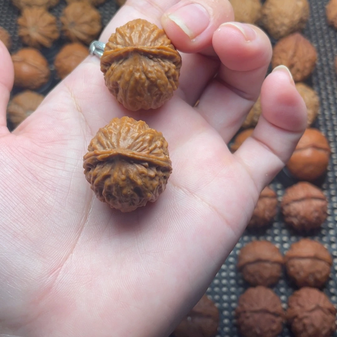 文玩把件野生小包子