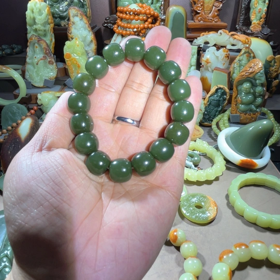 透闪石质玉手串未镶嵌
