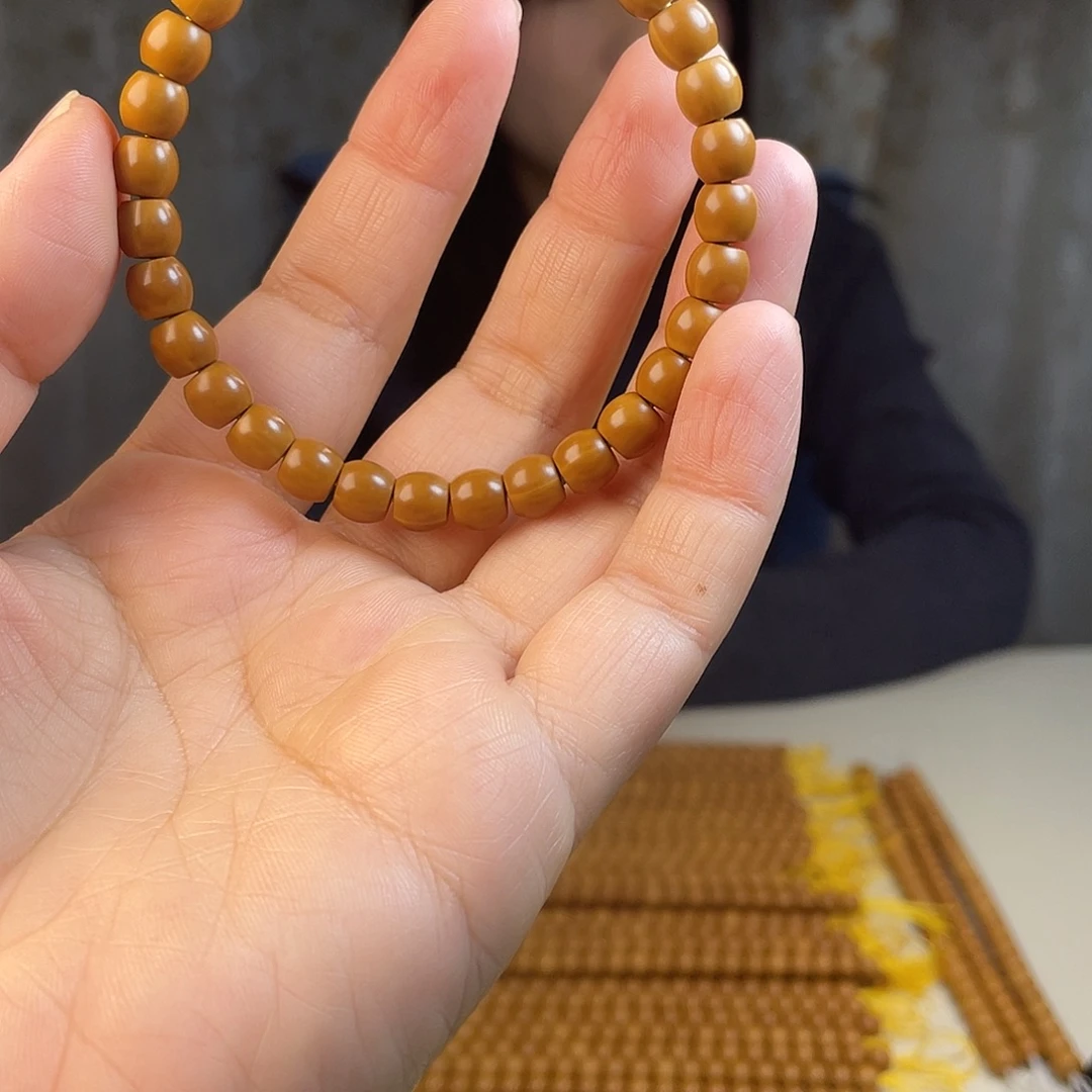 刘***冰猴头核桃吊坠原皮原色