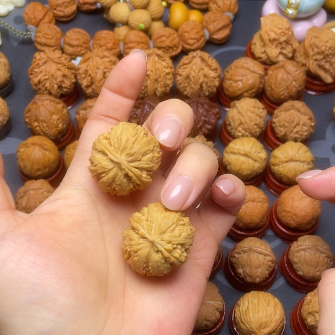 文玩核桃把件016闷尖霸王龙