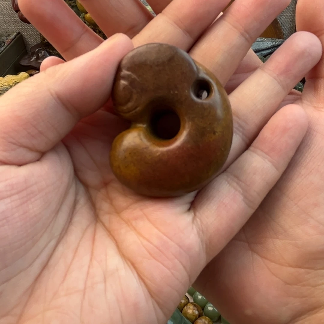 岫岩河磨玉（透闪石质玉）把件未镶嵌小**光