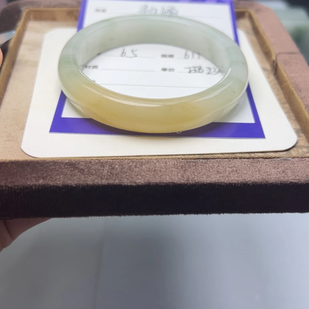 石英质玉手镯未镶嵌瑞**