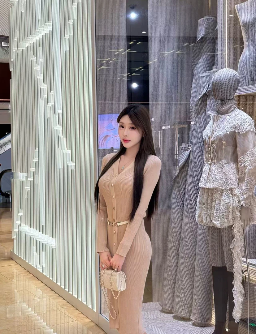 现货VK「日系甜心」含腰带秋季杏色连衣裙针织温柔显瘦气质轻奢时尚