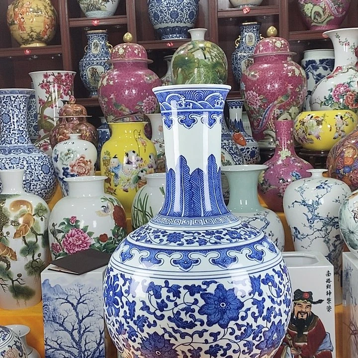 宏***济摆件景德镇陶瓷青花赏瓶