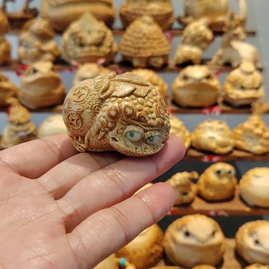 鼠***妹竹竹根雕三足金蟾有求必应