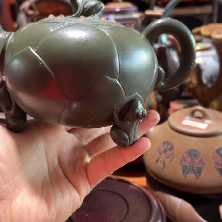 茶壶紫砂紫砂壶收藏起来了