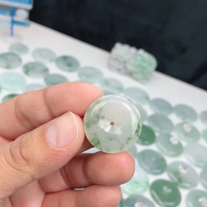 翡翠未镶嵌颈饰缅甸天然A货翡翠26.2-5.8