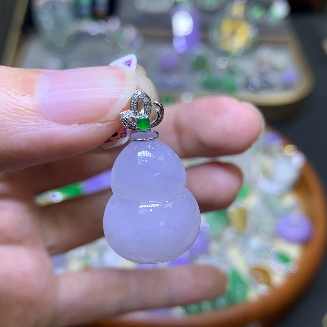 翡翠18K金镶嵌颈饰翡翠吊坠项链