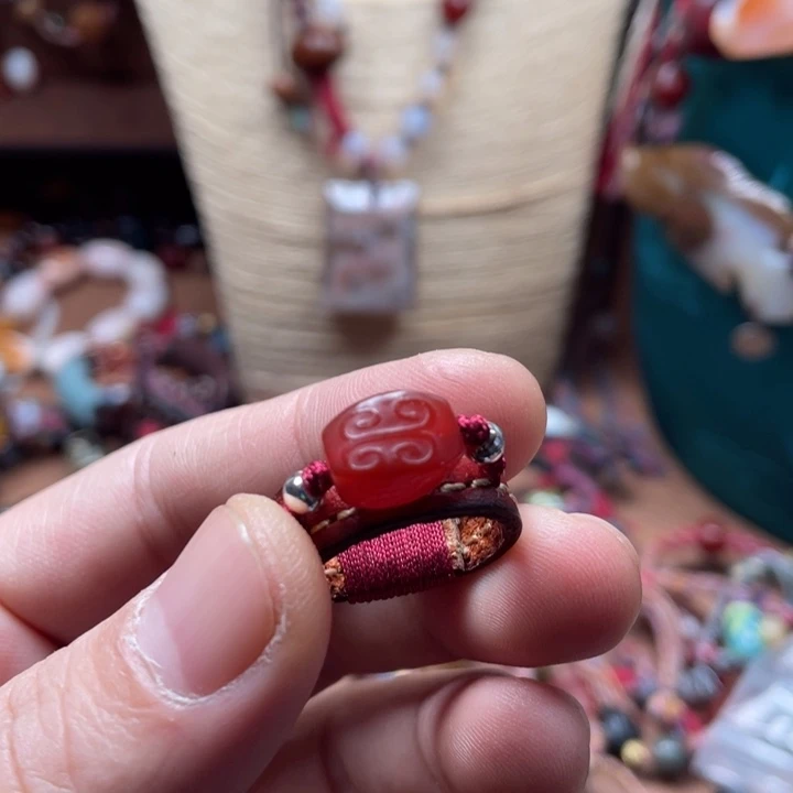 玛瑙/玉髓颈饰未镶嵌