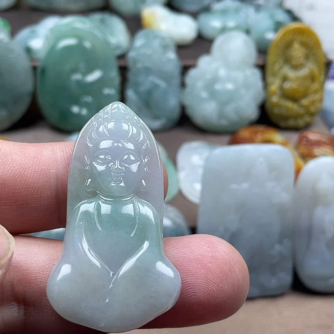 翡翠未镶嵌颈饰宝宝佛