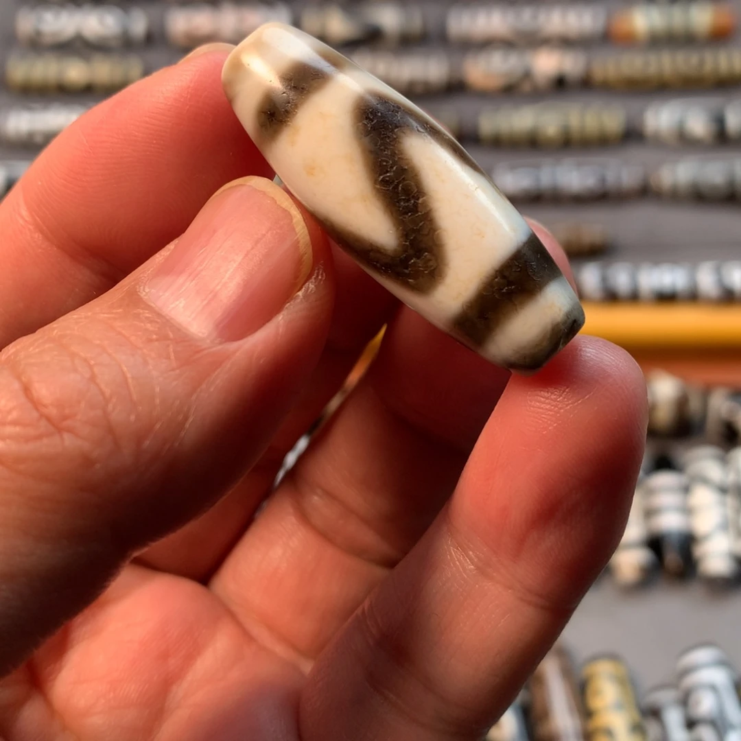 唯***造玛瑙/玉髓未镶嵌颈饰