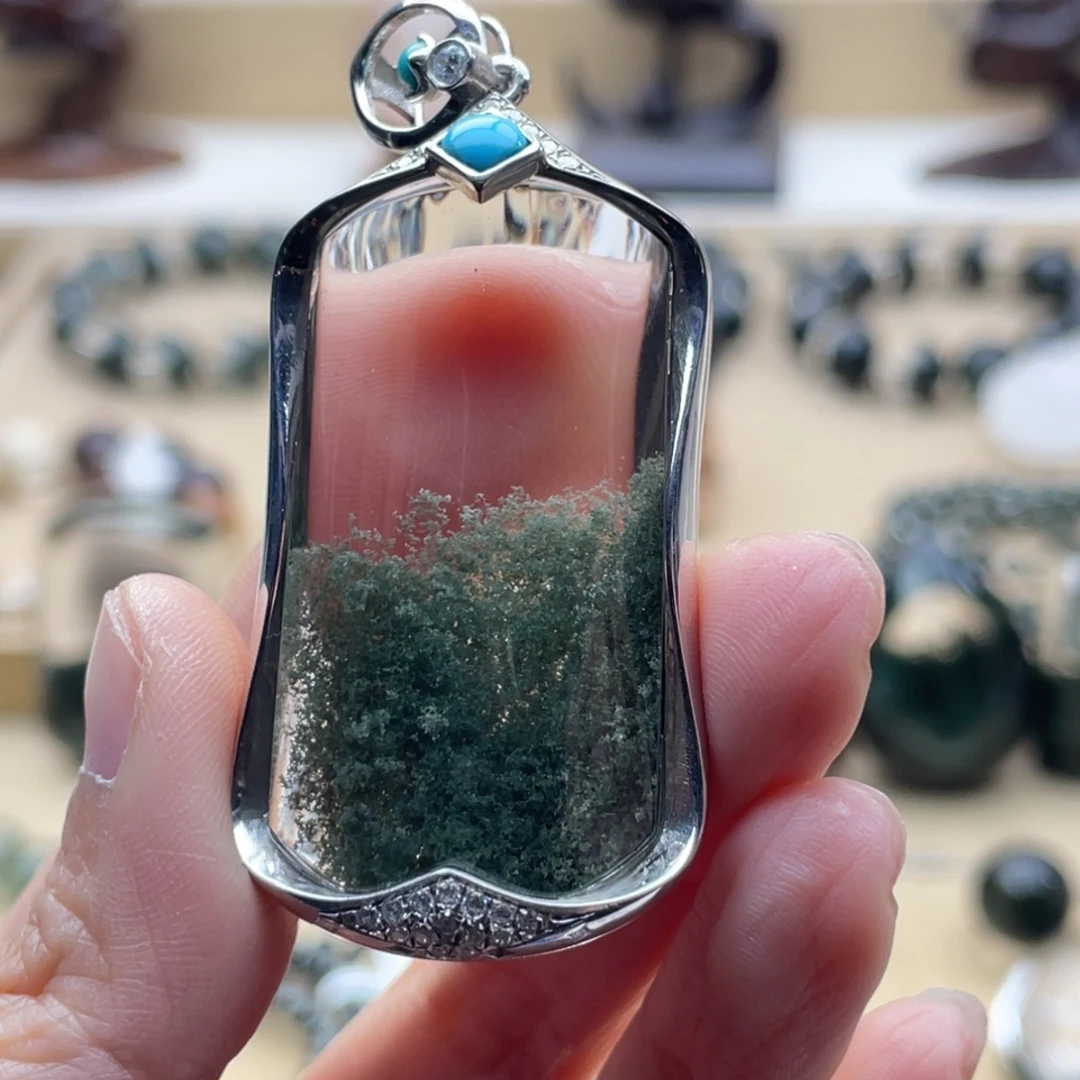 水晶颈饰银S925镶嵌绿幽灵吊坠