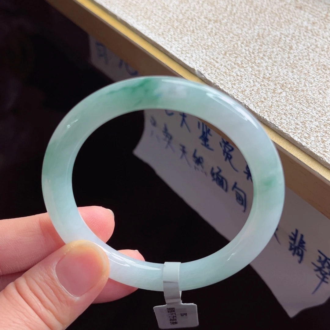 翡翠未镶嵌手镯手镯