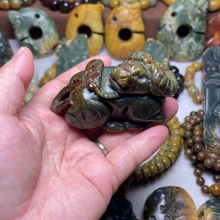 岫岩河磨玉（透闪石质玉）未镶嵌颈饰