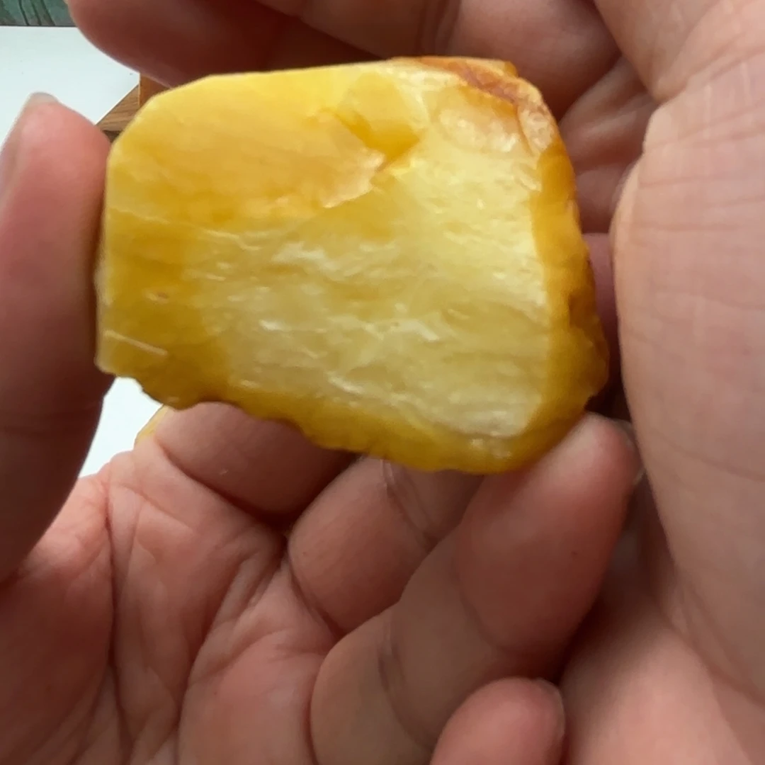 嗨***哒定制琥珀未镶嵌蜜蜡