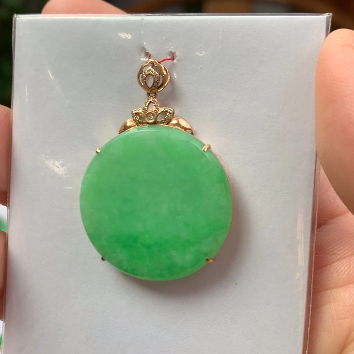 翡翠18K金镶嵌颈饰翡翠翡翠吊坠