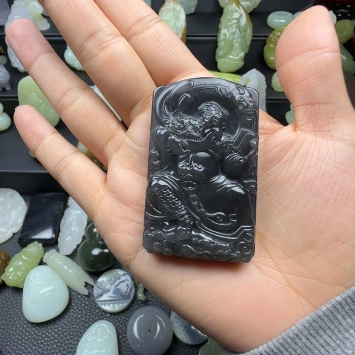 音***悦和田玉未镶嵌珠宝奇石