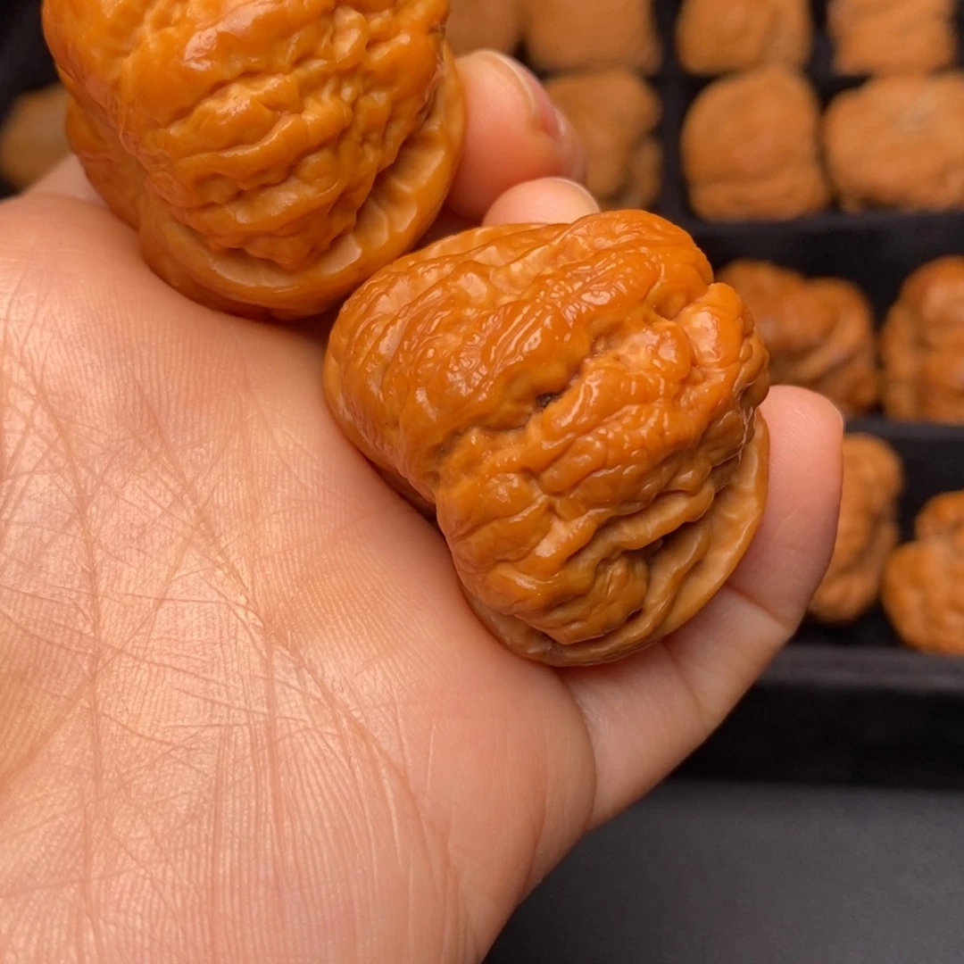 文玩核桃吊坠秦岭野生核桃