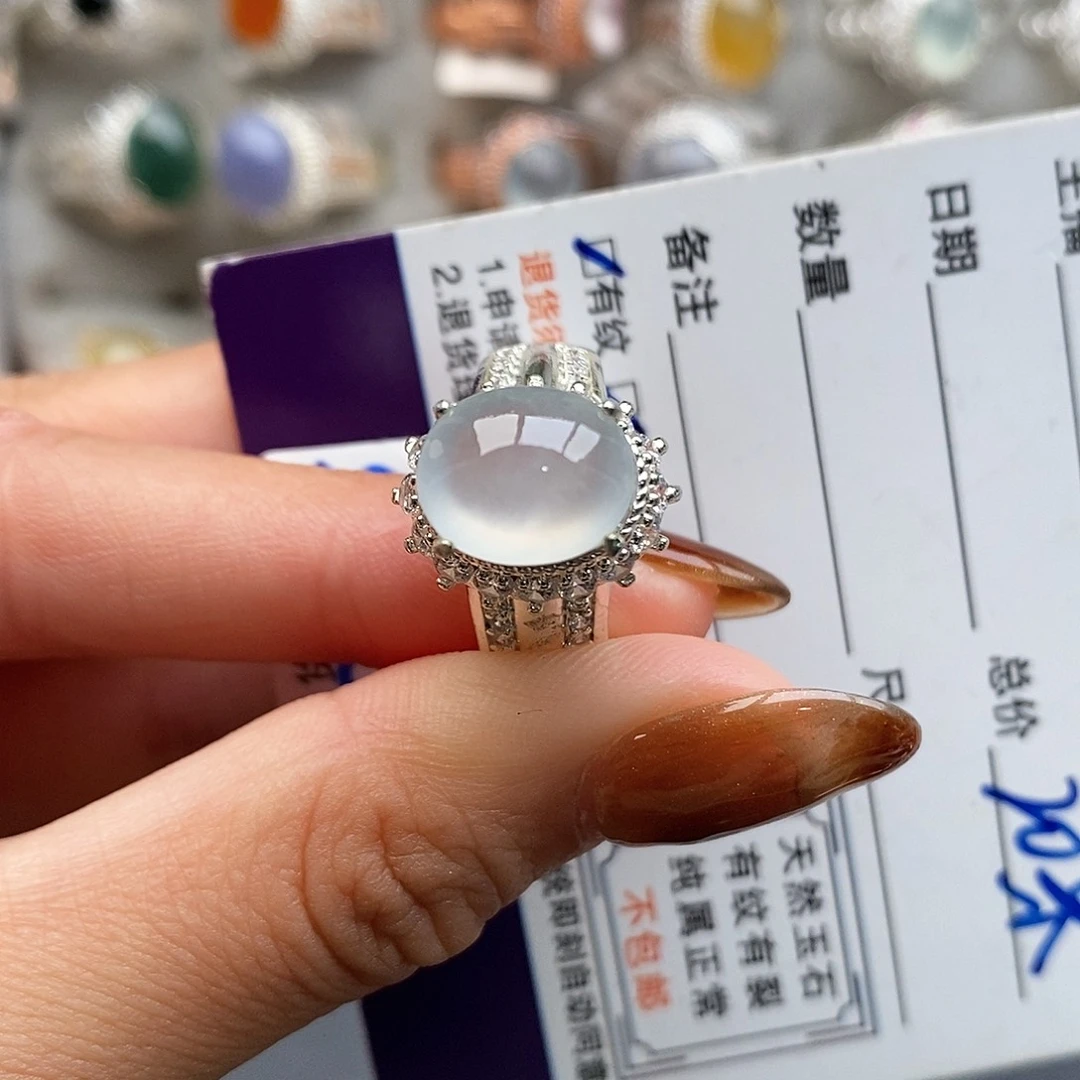 翡翠未镶嵌戒指哈哈哈哈哈哈