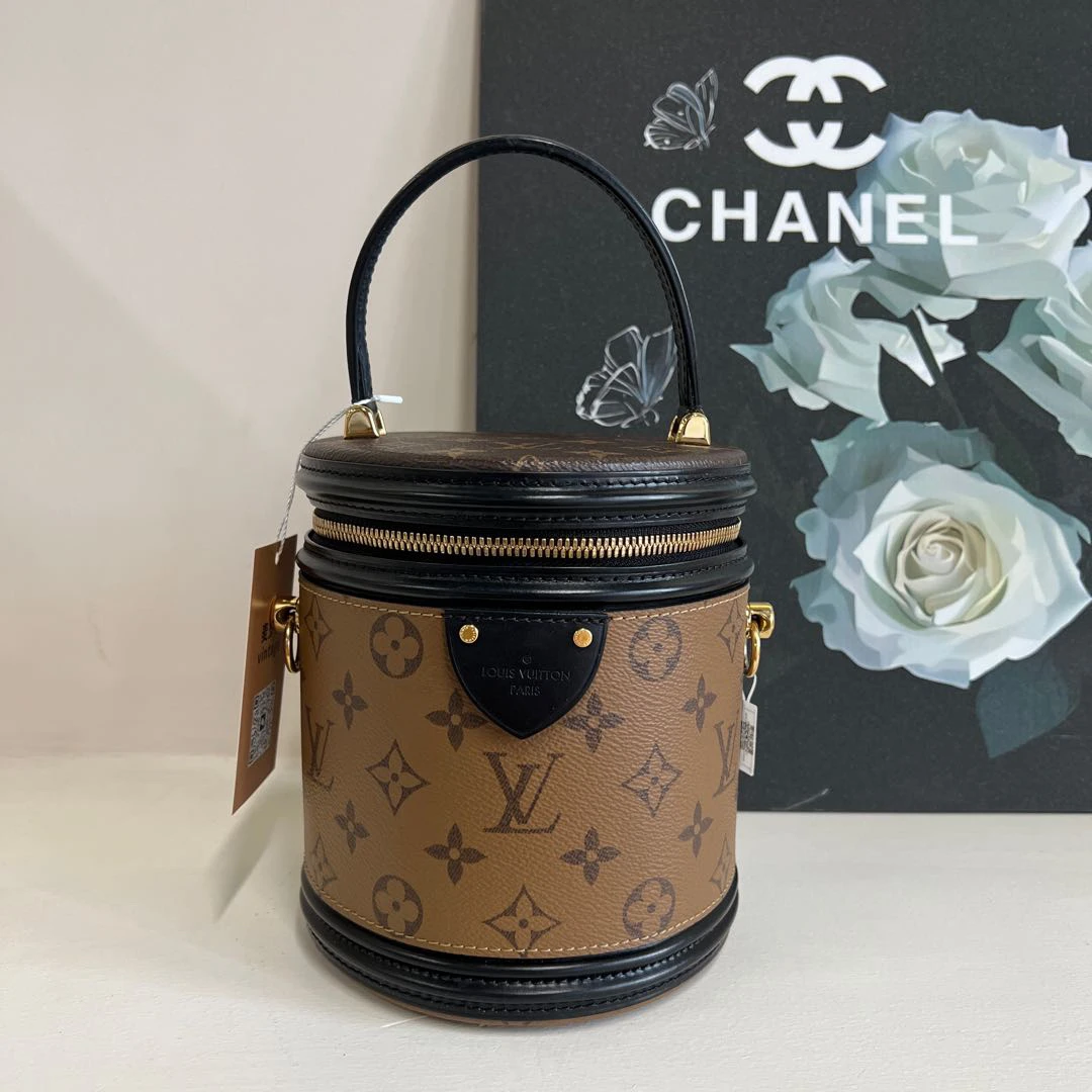 99新 LouisVuitton/路易威登 芯片款发财桶斜挎包/2241