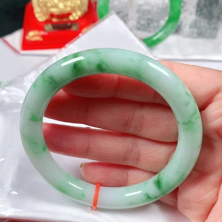 未镶嵌手镯翡翠   编号0230 圆条55 福利镯