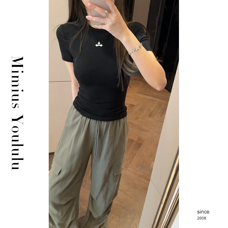 【mimius】P 休闲百搭通勤正肩修身短袖上衣 G07101