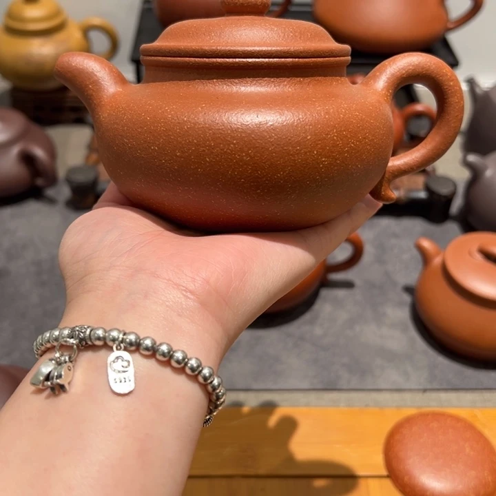 紫砂茶壶骑****弹红降坡40目350毫升加刻字山水