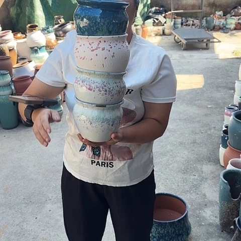 口14高13瑕疵四个盆子。