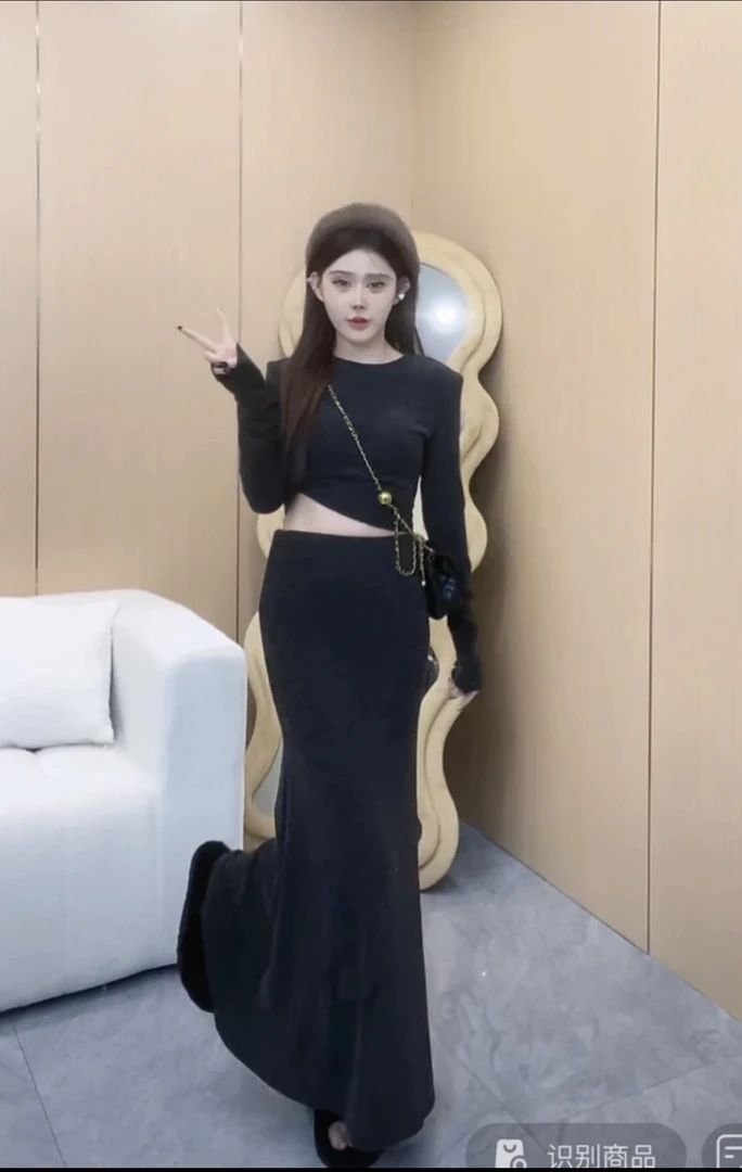 2025年春款韩版气质显瘦连衣裙套装显瘦长裙显瘦长裙时尚鱼尾套装