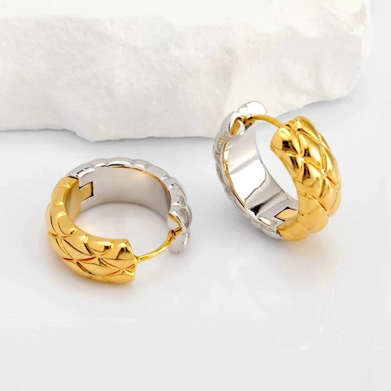 裕辉 18K金双色小香风菱格纹耳扣重工重金小众轻奢宽边时尚百搭