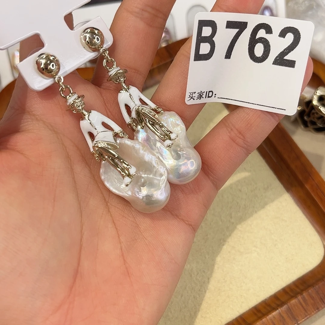 合金淡水珍珠耳饰