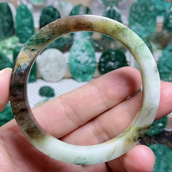 未镶嵌独山玉颈饰