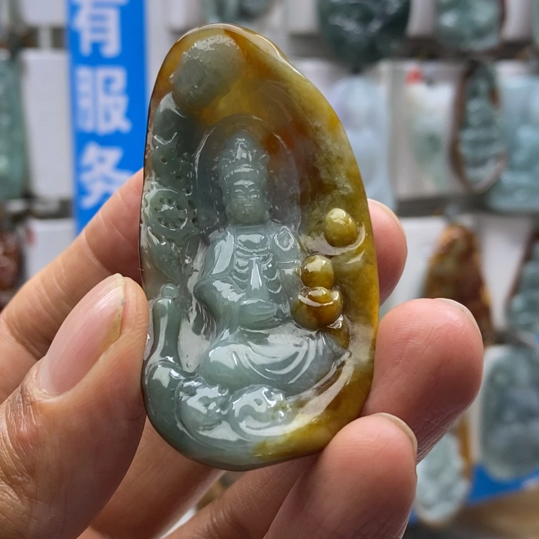 翡翠颈饰未镶嵌观音
