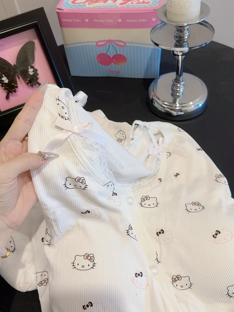 【莫代尔kitty】奶白色 带胸垫 睡衣透气家居服套装休闲短袖